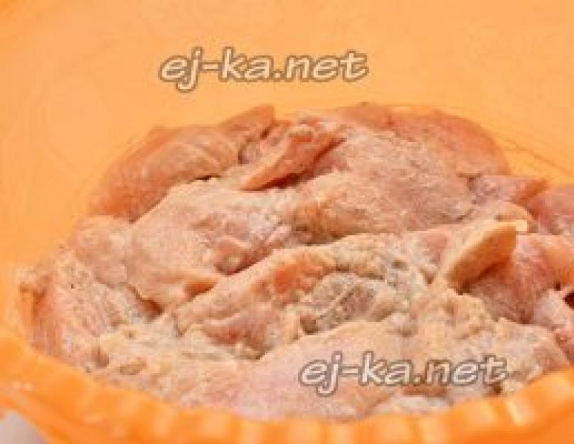 Comment faire cuire du poulet pané.  Filet de poulet pané au maïs avec trempette au curry.  Ingrédients que vous devez acheter pour préparer ce plat