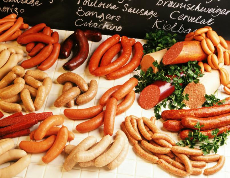 Est-il possible de manger des saucisses sans les faire bouillir ?  Comment faire cuire des saucisses : caractéristiques, temps de cuisson et nuances importantes