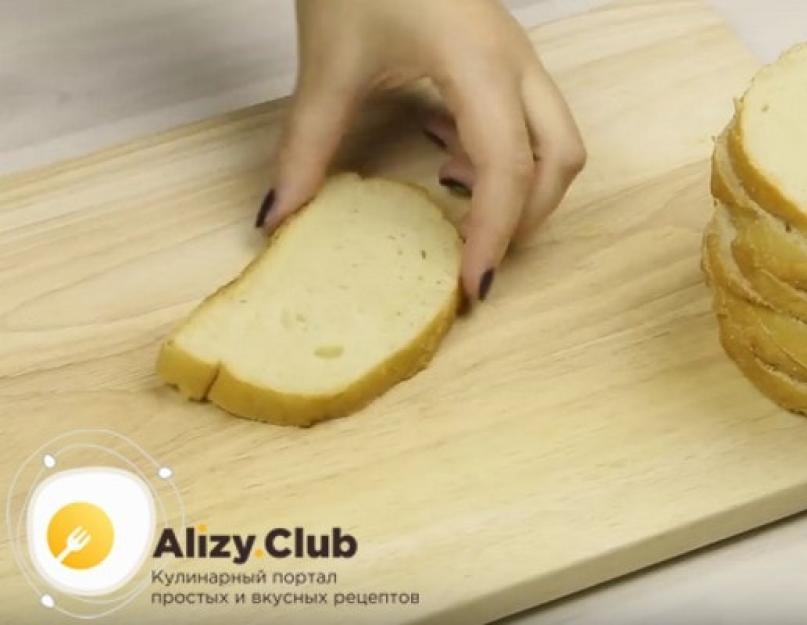 Как красиво сделать бутерброды с красной икрой. Видео: праздничное оформление бутербродов с икрой. В качестве украшения подойдут