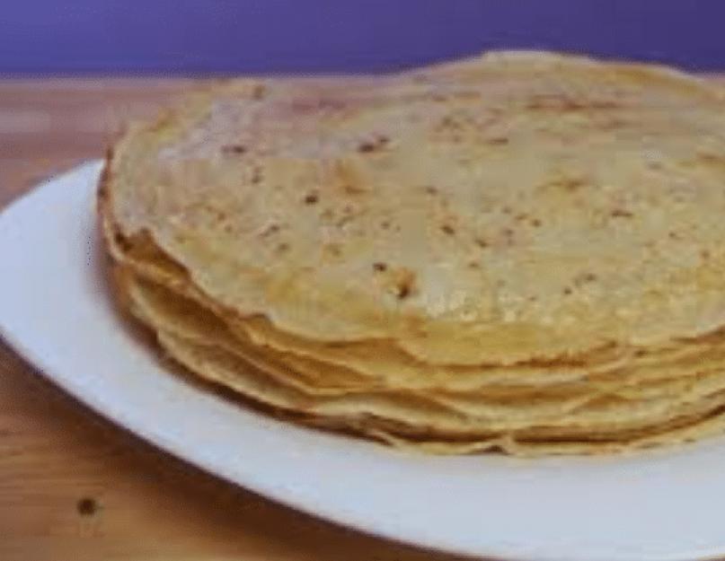 Recette de pains d'épices au miel dans une mijoteuse.  Biscuits au pain d'épice cuits à la vapeur dans une mijoteuse.  Biscuits au pain d'épice confits dans une mijoteuse