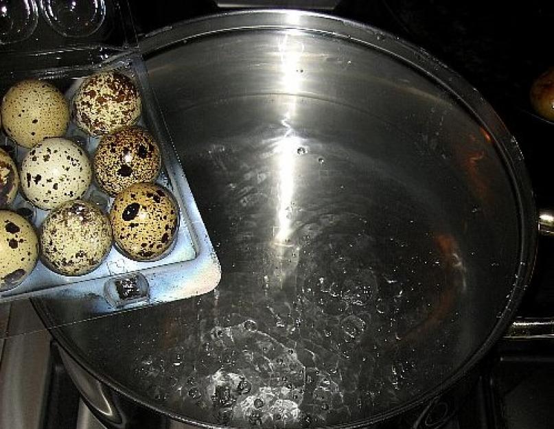 Сколько варить перепелиные яйца для цезаря