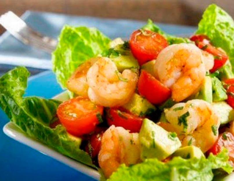 Salade de saumon et crevettes - une recette idéale pour les vacances, salade de riz, crevettes, saumon.  Salade de crevettes et saumon : un excellent plat pour toute fête