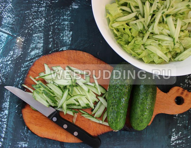 Салатик из крабовых палочек и огурцов. Крабовый салат с огурцом — проверенные кулинарные рецепты. Как правильно приготовить крабовый салат с огурцом. Крабовый салат 