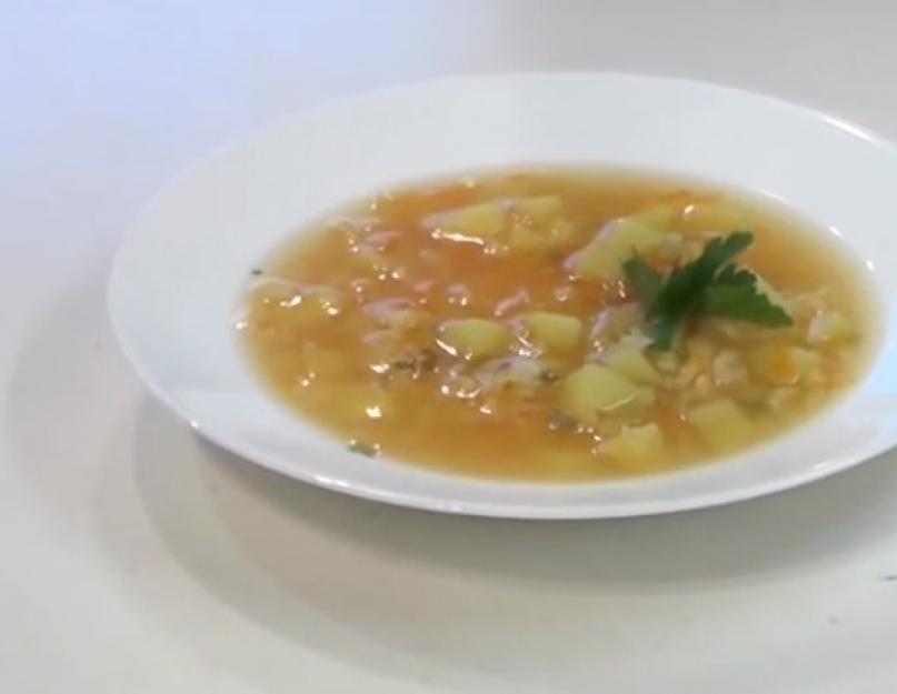 Суп гороховый как готовить поэтапно. Гороховый суп с курицей и чесночными гренками. Классический гороховый суп с говяжьим мясом