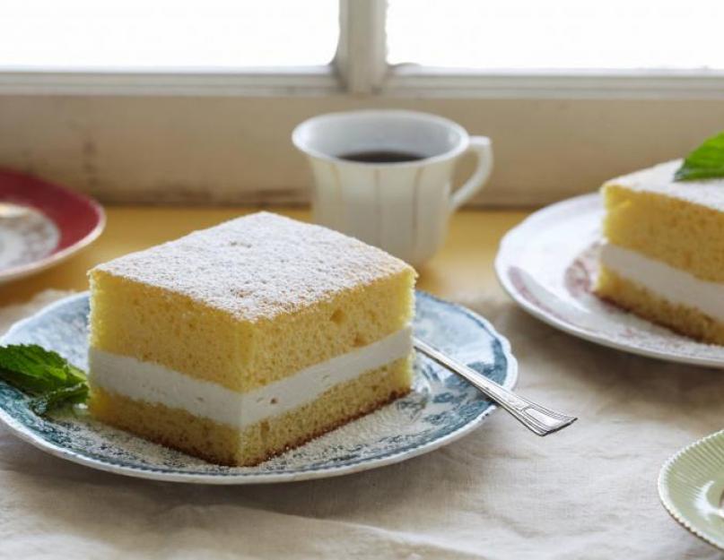 Comment faire une génoise pas chère.  Gâteau éponge de base avec des secrets de conception étape par étape