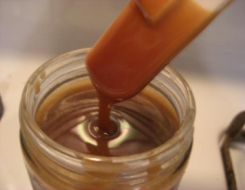 Caramel crémeux fait maison.  Cuisiner des friandises dès l'enfance - apprendre à faire du caramel maison