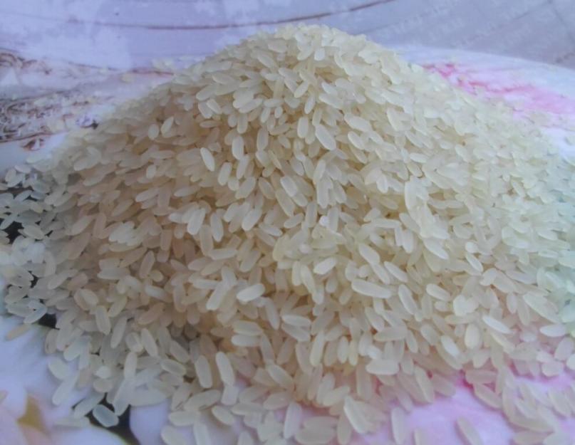 Плов из длинного пропаренного риса. Нужно ли промывать и замачивать пропаренный рис для плова? Какой рис лучше использовать для плова