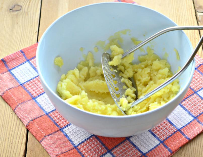 Картопля пюре рецепт жарить оладьи. Картофельные оладьи: рецепт приготовления. С картошкой и творогом