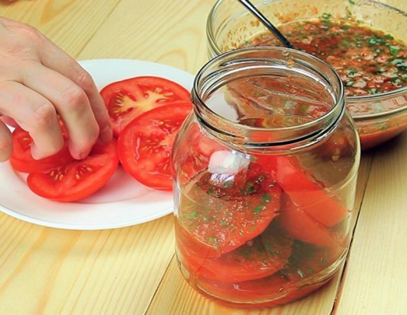 Как посолить суточные помидоры по корейски. Как приготовить самые вкусные помидоры по-корейски. Корейская закуска из помидор с базиликом