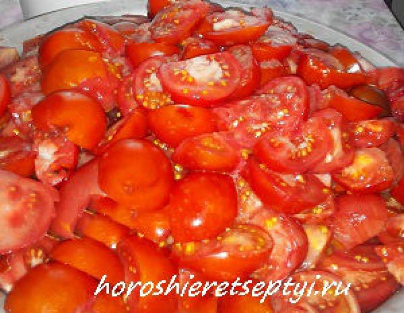 Как сделать заготовки из крупных помидор. Заготовки из помидор на зиму рецепты консервируем томаты