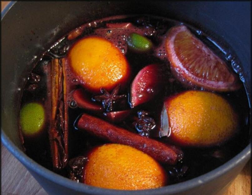 Comment est fabriqué le vin chaud.  Quand ajouter des fruits.  Vin chaud cosy et fort : recette pour le réaliser à la maison étape par étape