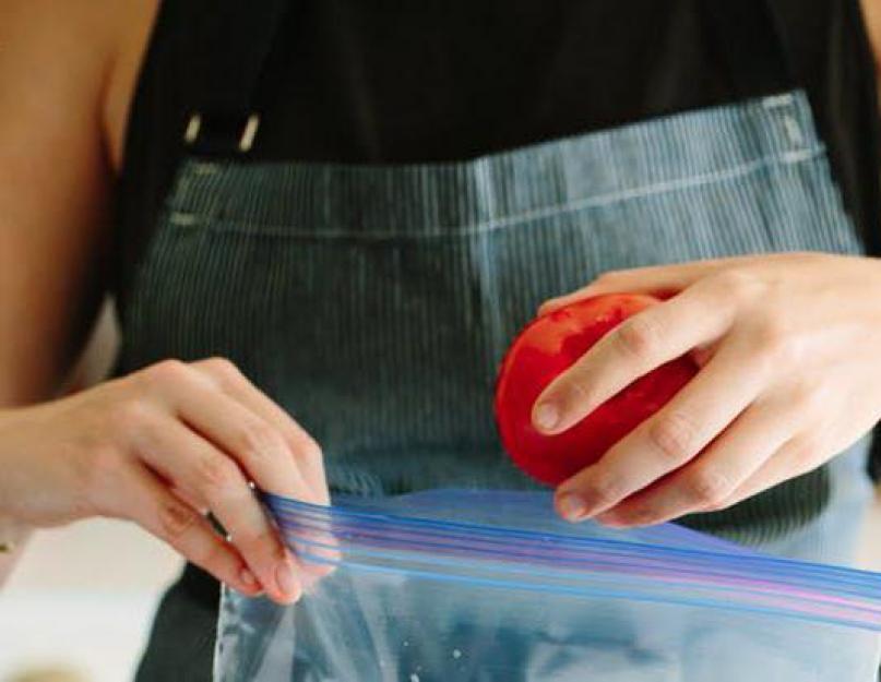 Быстро сделать малосольные помидоры пакете. Малосольные помидоры в пакете с чесноком — быстрые рецепты приготовления. Как сделать малосольные огурцы и помидоры в пакете