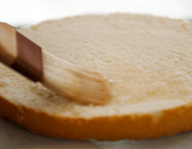 Imprégnation de sucre pour rapport biscuit.  Comment préparer une imprégnation de café pour un biscuit.  Sirop de fraise pour tremper la génoise