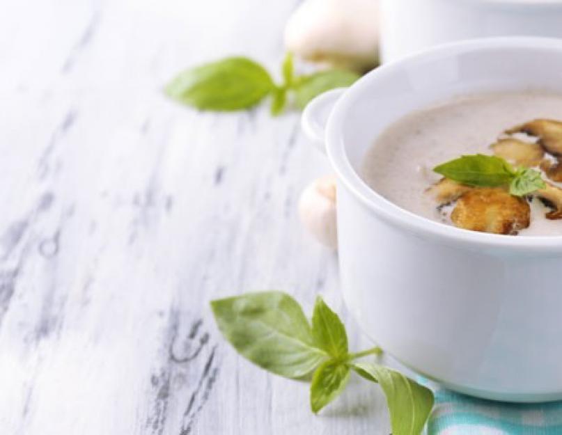 Грибной суп из сушеных, свежих, замороженных грибов и шампиньонов - лучшие рецепты. Как правильно и вкусно приготовить грибной суп пюре с сыром, со сливками и в мультиварке. Суп-пюре из замороженных белых грибов