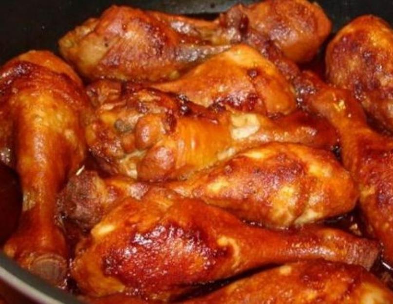 Пожарить целую курицу на сковороде рецепт. Как жарить курицу на сковороде с корочкой, кусочками, с майонезом и другими способами. В маринаде из майонеза и соевого соуса