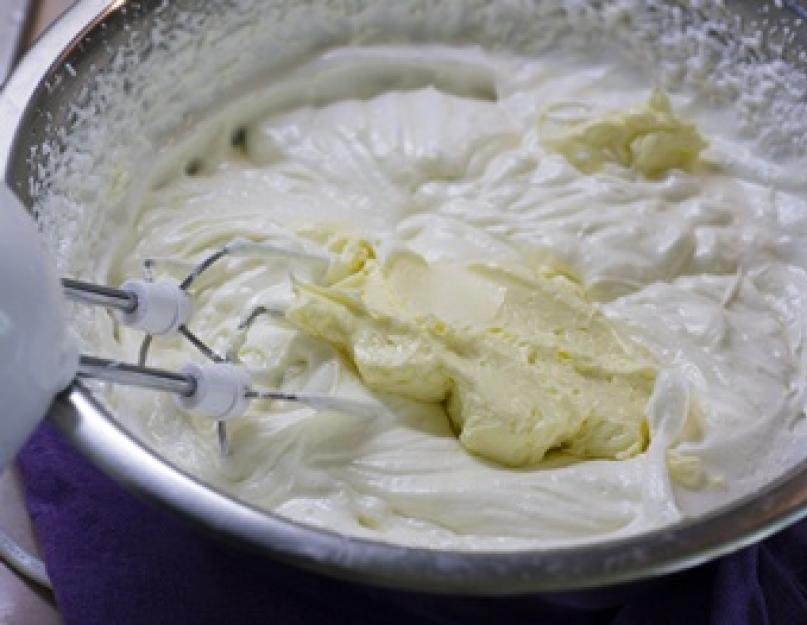 Рецепт крема для украшения торта кондитерским мешком. Какой крем нужен для украшения торта