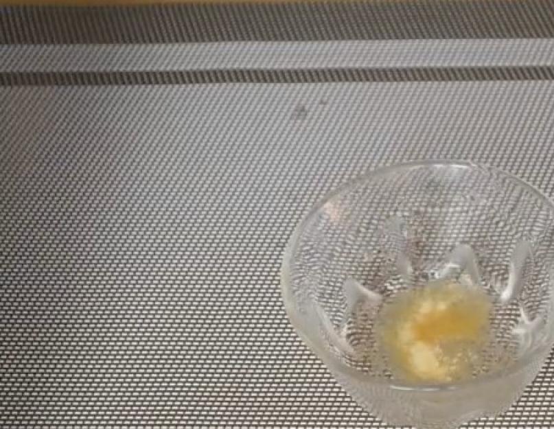 Белая помадка для кулича без яиц. Видео о том, как сделать глазурь которая не осыпается без яиц. Как приготовить глазурь без яиц, чтобы она не крошилась