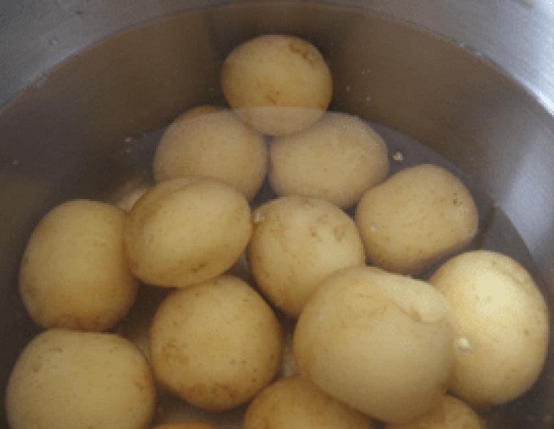 Как варить картошку в мундире. Как правильно и лучше всего варить молодую картошку в мундире в кастрюле? Сколько нужно варить картофель в мультиварке и микроволновке