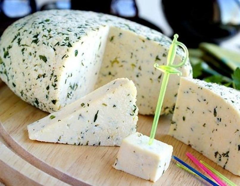 Твердый сыр из творога в домашних условиях. Как сварить вкусный сыр из творога в домашних условиях. «Альметте»: сливочно-творожное лакомство