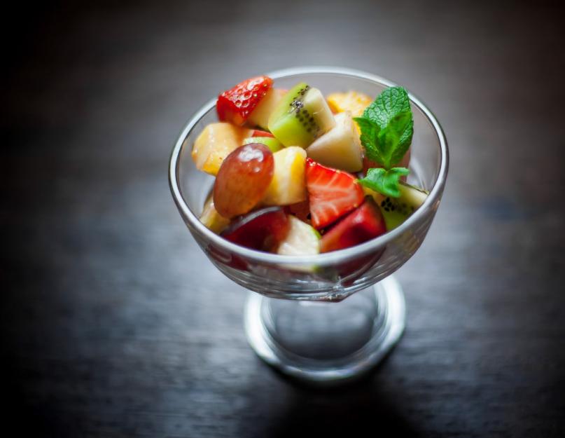 Чтобы приготовить фруктовый. Фруктовый салат — лучшие рецепты. Как правильно и вкусно приготовить фруктовые салаты