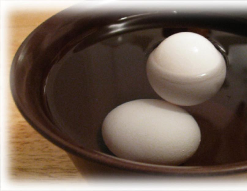 Как долго может храниться вареное яйцо. Сколько хранятся яйца? Что влияет на сохранность яиц