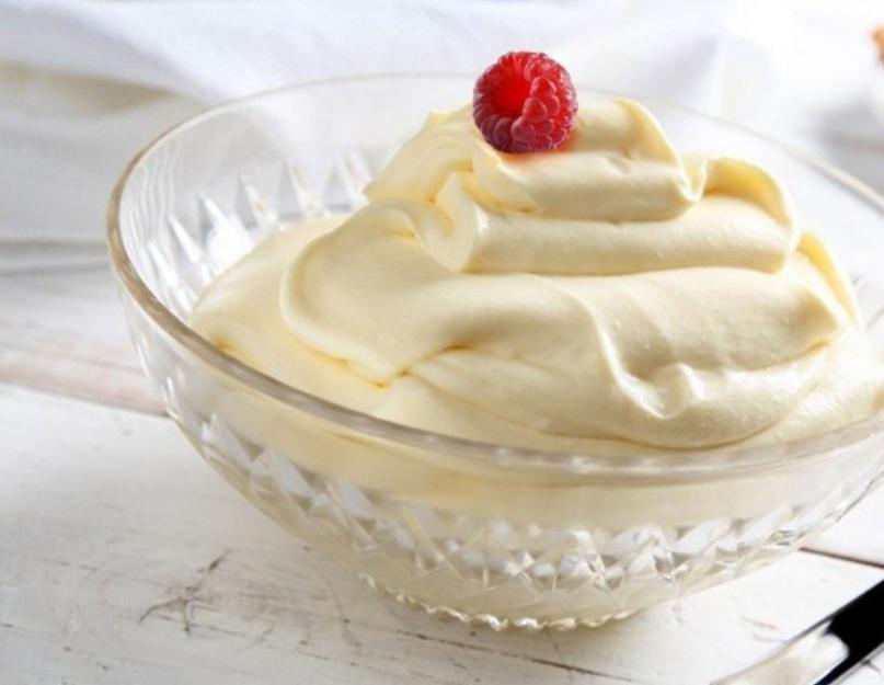 Délicieuse crème au mascarpone.  Fromage à la crème mascarpone.  Faire du mascarpone maison