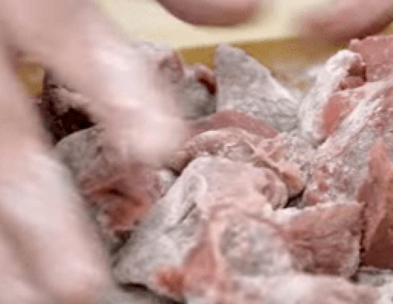 Рагу из кабачков баклажанов и свинины. Овощное рагу с мясом. Видео: самый простой рецепт тушеных баклажанов с кабачками