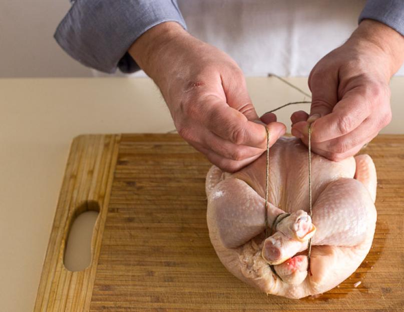 Как понять что курица готова. Как сварить курицу? Сколько времени варится и как узнать, что готова? Запекание в рукаве, пергаменте или фольге