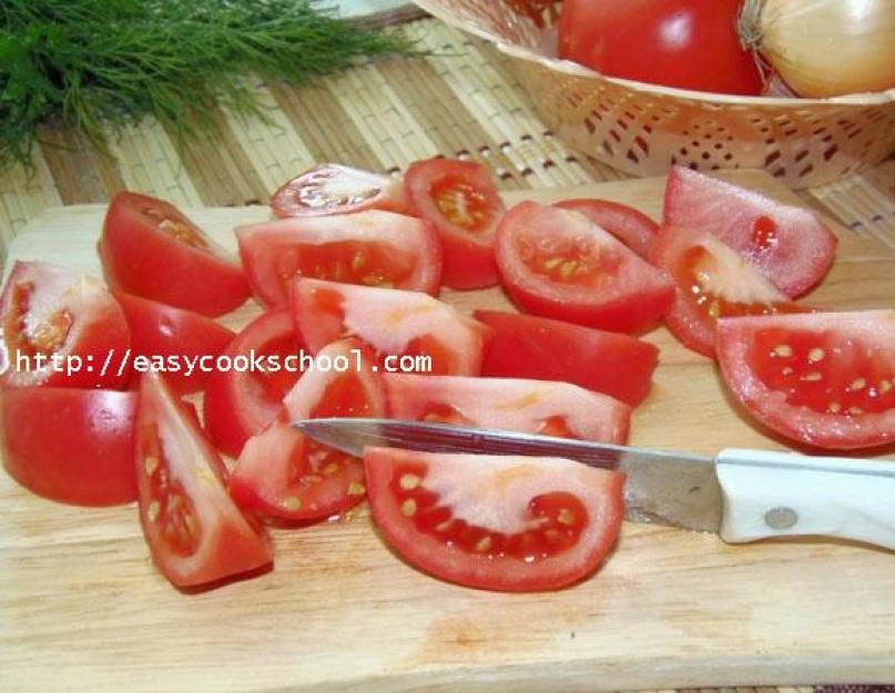Как закрывать помидоры с луком. Консервированные помидоры с луком на зиму. Ингредиенты для помидоров дольками