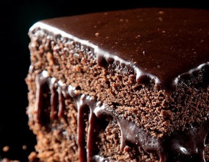 Шоколадный торт с шоколадно сливочным кремом. Для крема и украшения. Шоколадный торт со взбитыми сливками