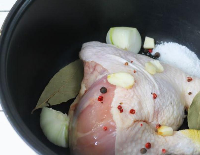 Как приготовить из филе курицы паштет. Паштет из курицы с луком и морковью. Паштет из курицы с чесноком, горчицей и томатной пастой