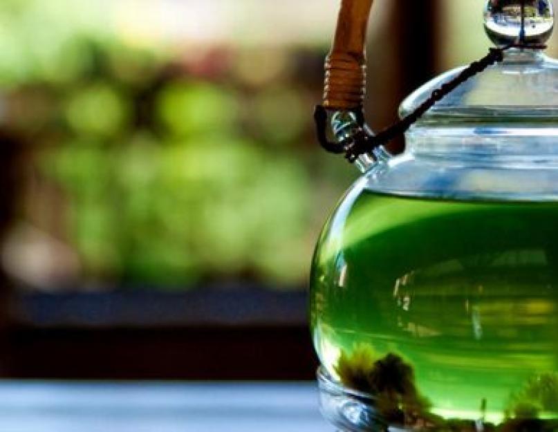 Калорийность чая (зеленого, черного) с сахаром, молоком и без. Сколько калорий содержится в чае