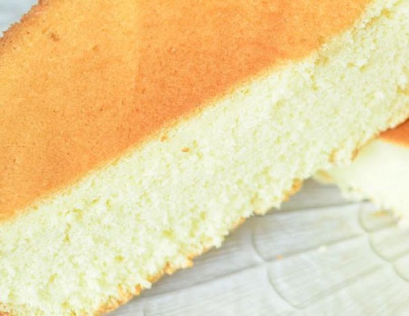 Вкусный бисквитный торт в мультиварке. Бисквит на лимонаде в мультиварке. Шоколадный бисквит с какао