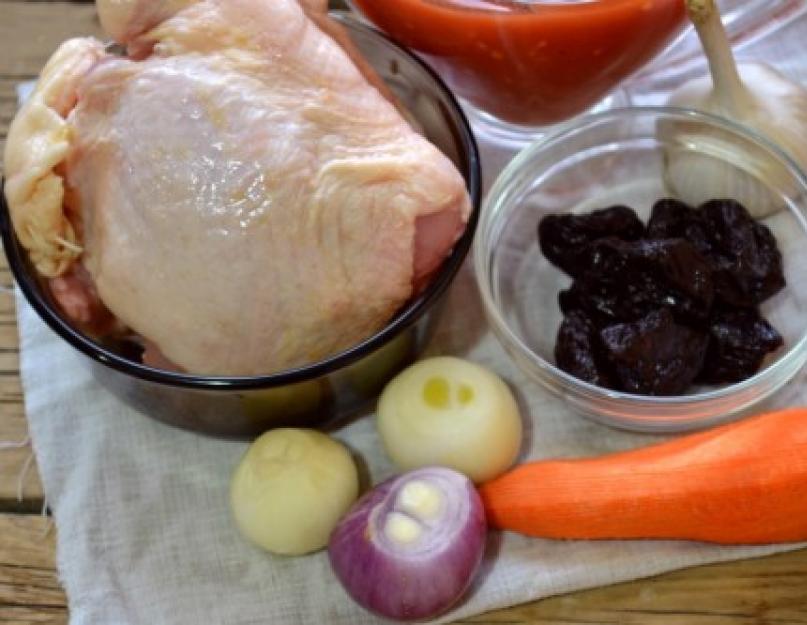  Новые рецепты на Новый год: курица, запеченная с черносливом в мультиварке