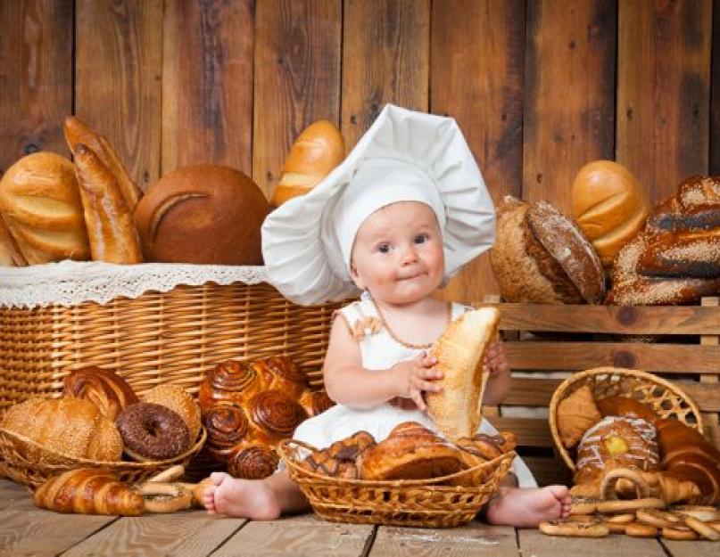 Можно черный хлеб ребенку. Как вводить хлеб в рацион ребенка в первых год жизни. Какой хлеб можно давать деткам