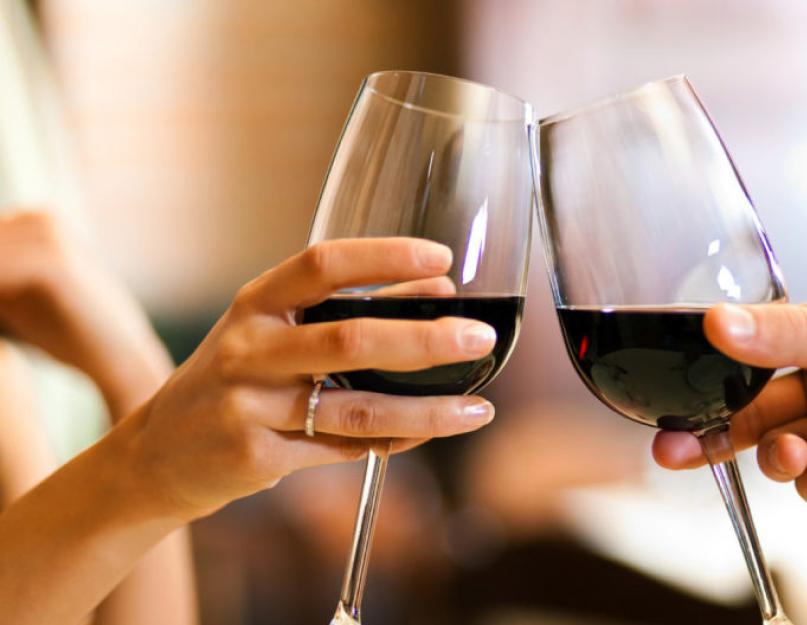 Чем отличается вред от разных алкогольных напитков? Что лучше коньяк или виски, в чем особенности напитков