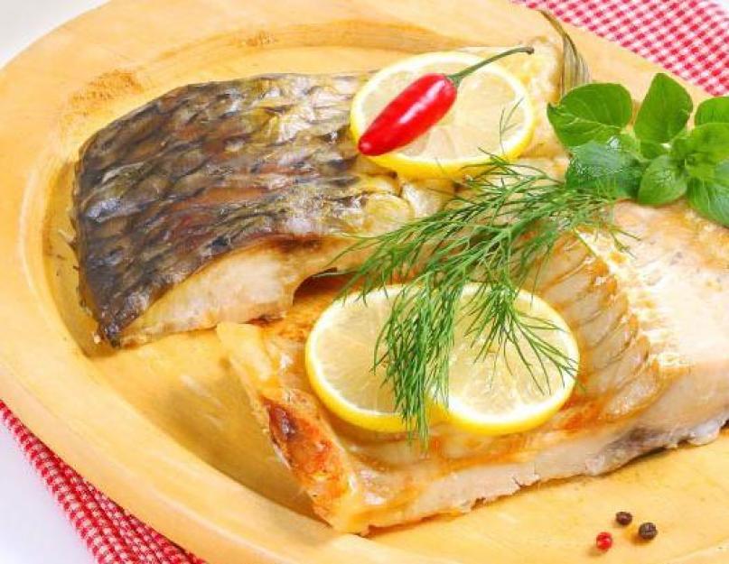 Запечь рыбу в духовке простой рецепт. Какую рыбу лучше запекать в духовке? Запеченная рыба: лучшие рецепты. Запеченная рыба в соли в духовке