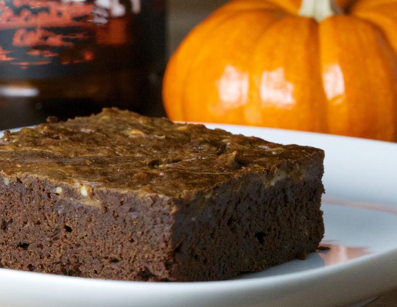 Le brownie à la citrouille est ma nouvelle recette rapide.  Brownies paléo à la citrouille sans farine ni sucre Recette de brownie à la citrouille pp