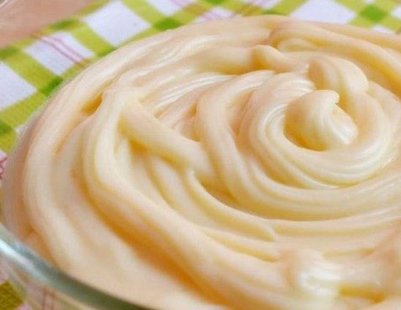 Crème anglaise pour « Napoléon » - variations fraîches.  Crème anglaise classique : recette du gâteau Napoléon.  Les meilleures recettes pour faire une vraie crème anglaise pour le gâteau Napoléon avec de la crème sure, de la crème, du beurre, du lait concentré, du mascarpone, de la glace, du citron,