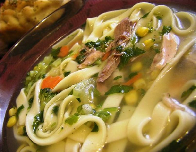 Как варить куриный суп простой рецепт. Куриный суп — лучшие рецепты. Как правильно приготовить суп из курицы. Легкий обед с щавелем на курином бульоне