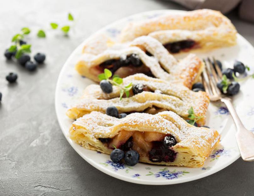 Pâte feuilletée sous forme de pâte feuilletée.  Garniture idéale pour pâte feuilletée : recettes.  Ragoût de poisson espagnol