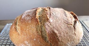 Hjemmebagt brød i ovnen - trin-for-trin opskrifter med fotos