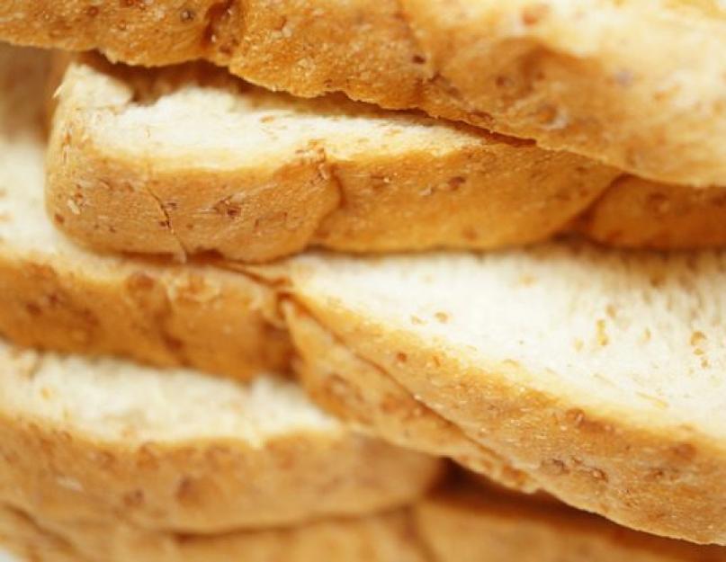 Как сохранить хлеб из хлебопечки свежим. Как хранить хлеб, чтобы он не черствел и не плесневел
