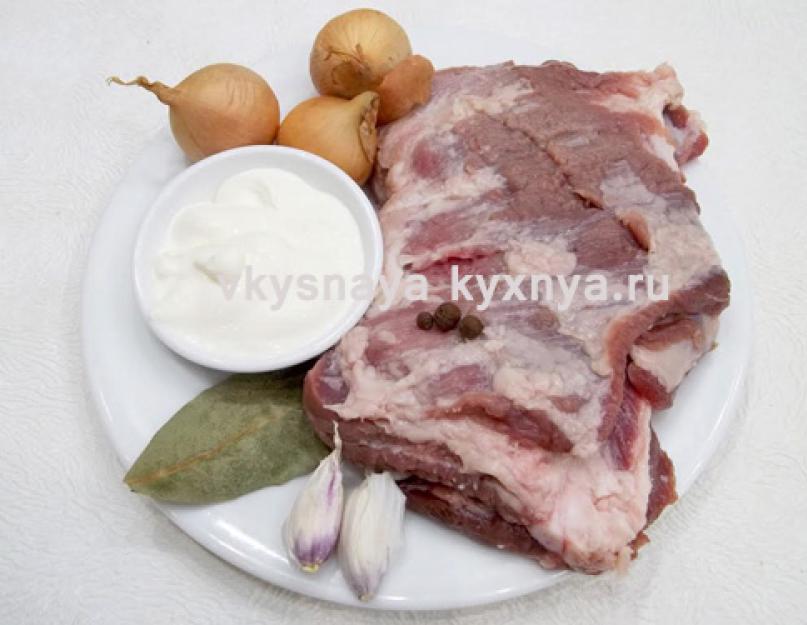 Бефстроганов из свинины в сметане. Рецепт бефстроганова из свинины с томатной подливкой. Как украсить блюдо