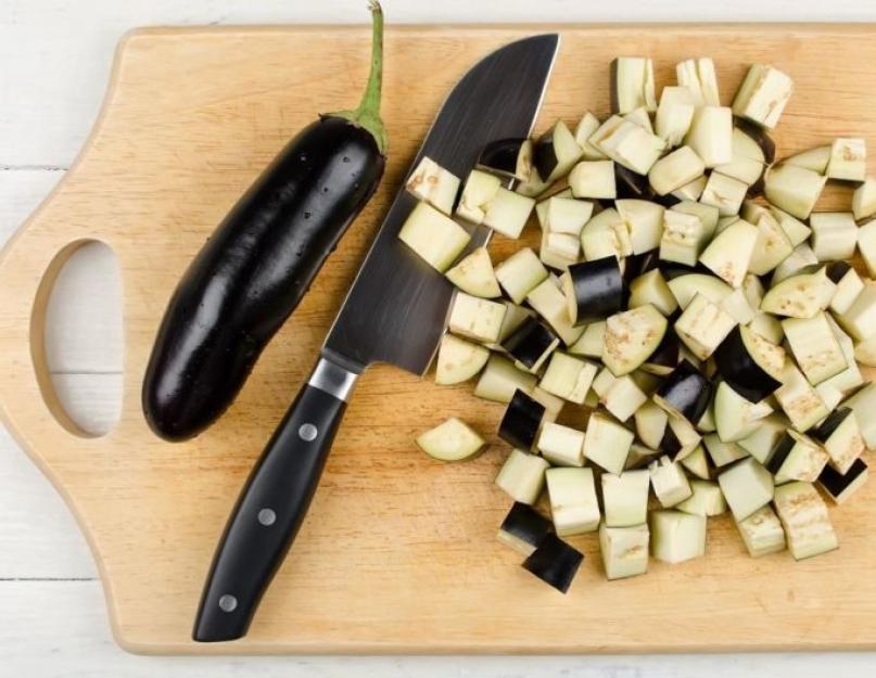 Chou mijoté avec de la viande dans une casserole étape par étape.  Trois recettes réussies de compote de chou aromatique à la viande.  Que cuisiner pour les végétariens