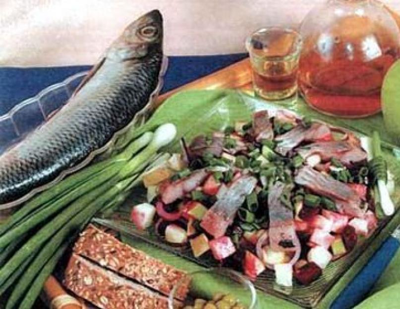 Poissons à la norvégienne : hareng en pâte, saumon aromatisé et morue à la lessive.  Hareng mariné à la maison - recettes