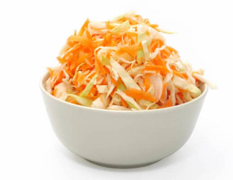 Витаминный салат из капусты и моркови пошаговый. Очень вкусный салат из свежей капусты и моркови. Салаты из белокочанной капусты с уксусом, как в столовой: рецепты, порядок приготовления