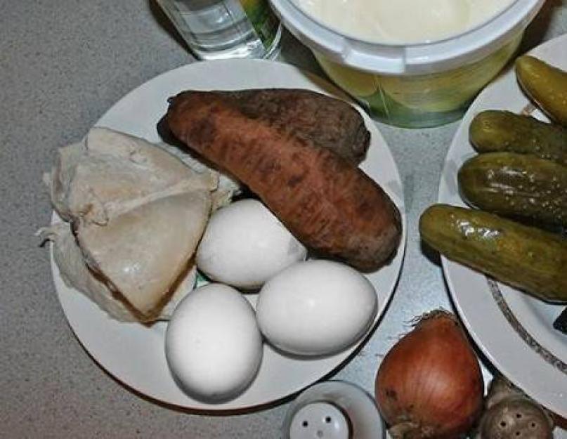 Σαλάτα Πράγας με πιπεριά και μοσχαρίσιο κρέας.  Σαλάτα Πράγας με κοτόπουλο και δαμάσκηνα: συνταγές Συνταγή σαλάτας Πράγας με χοιρινό και καρότα