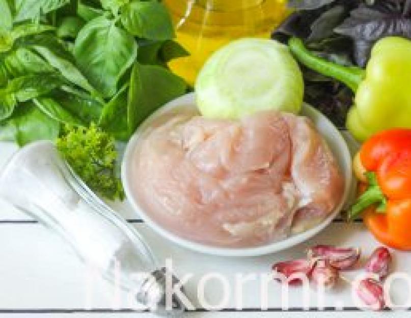 Салат из курицы с болгарским перцем рецепт. Салат «Шедевр» с красным перцем и курицей