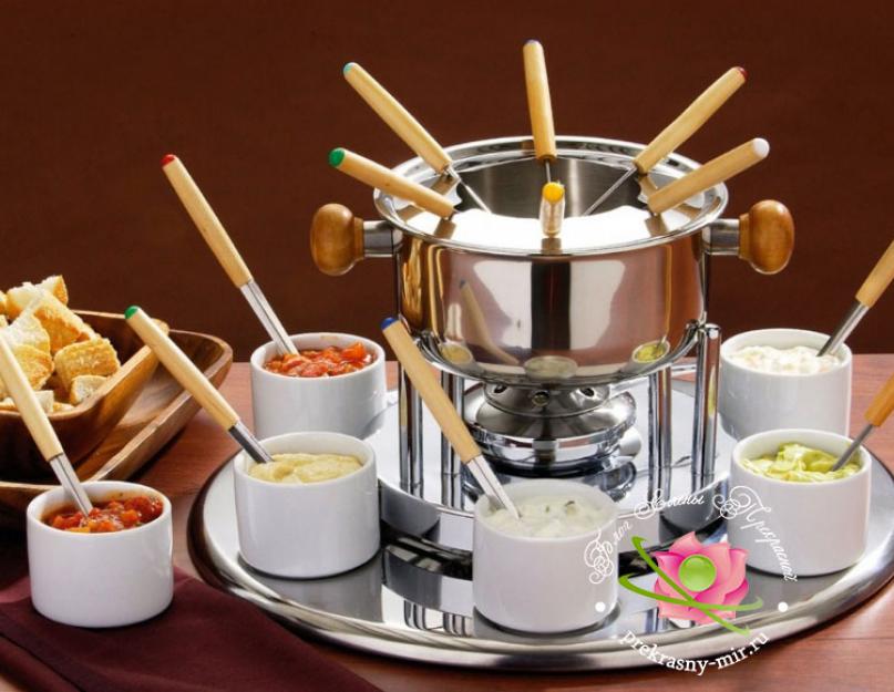 Qu'est-ce que la fondue ?  Comment faire une fondue au chocolat à la maison.  Cette fondue est préparée à partir de